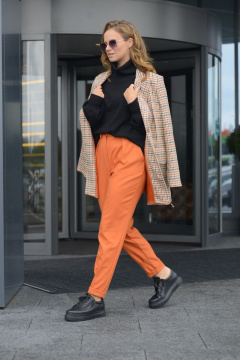 Зауженные брюки из текстиля с боковыми карманами и разрезами Anna Majewska 1494 - фото 2