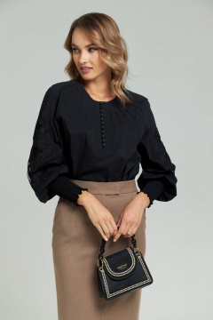 Демисезонная блузка с вышивкой и коротким рукавом SandyNa 130413 черный - фото 1