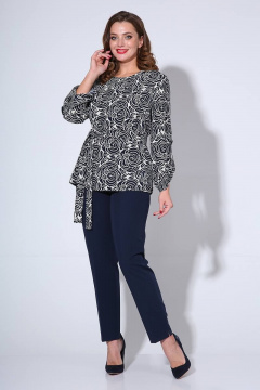 Комплект блуза и брюки с разрезами и съемным поясом деловой Liona Style 811 молочный/синий - фото 1