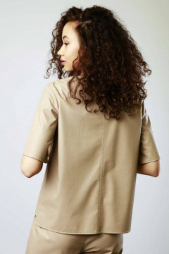 Бежевый блузон из экокожи с коротким рукавом и кокеткой Femme & Devur 70669 2.29F(170) - фото 3