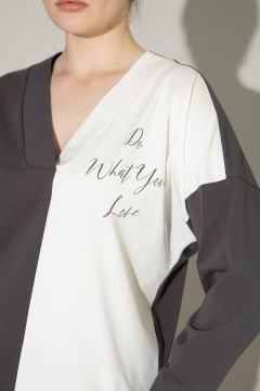 Джемпер с V-образным вырезом и зауженной линией Femme & Devur 30520 1.62BF(170) - фото 5