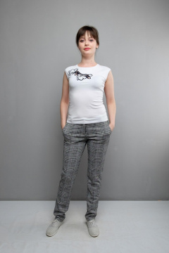 Летний белый вискозный топ с декоративным цветком Mita ЖМ992 белый/цветок - фото 2