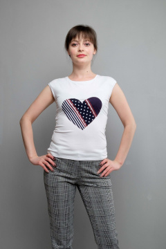 Летний белый вискозный топ с декоративным цветком Mita ЖМ992 белый/сердце - фото 1