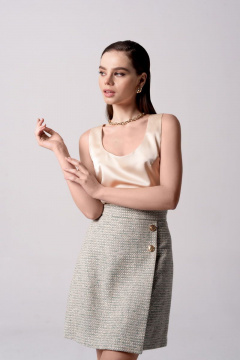 Круглогодичный базовый топ из текстиля с нейтральным цветом DAVYDOV 6096 - фото 2