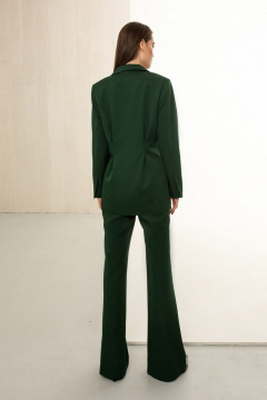 Деловой костюм двойка из текстиля с шлицей AURA otd 9113 изумруд - фото 2