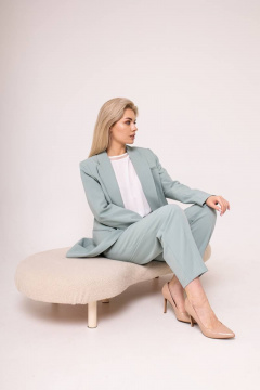 Костюм брюки и жакет из костюмной ткани с рельефами SandyNa 13860 жемчужно-серый - фото 2