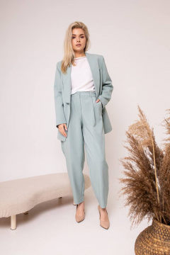 Костюм брюки и жакет из костюмной ткани с рельефами SandyNa 13860 жемчужно-серый - фото 1