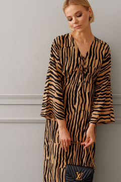 Платье с отрезом, декором и объемными рукавами ANNETE A3211 - фото 2