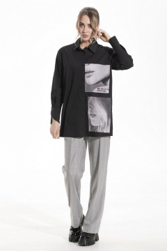 Блуза оверсайз с фигурным низом и печатью Golden Valley 2300 черный - фото 1