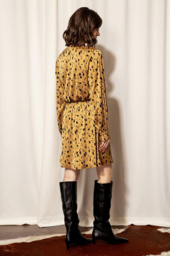 Платье из атласной ткани с отрезной талией, V-образным вырезом и юбкой А-силуэта Nova Line 50282 горчичный - фото 3