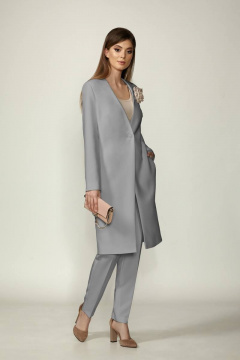 Брючный костюм с классическим жакетом и пионом из текстиля Rosheli 1121 - фото 1