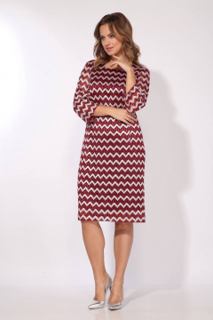 Платье круглогодичное ажурное полуприлегающего силуэта TAiER 819 бордовый/зигзаг - фото 2