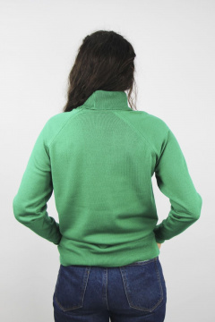 Зеленый трикотажный свитер с высоким воротником-стойка Полесье С3433-17 7С1582-Д43 170,176 бильярд - фото 4