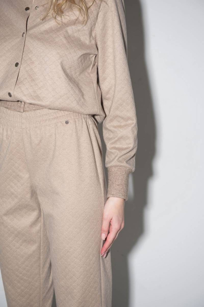 Брюки зауженные трикотажные с поясом и манжетой Femme & Devur 9941 1.29F(170) - фото 4