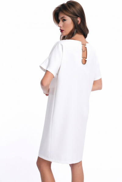 Платье свободного кроя с кольцами и фигурным вырезом KaVaRi 1010.4 молочный - фото 4