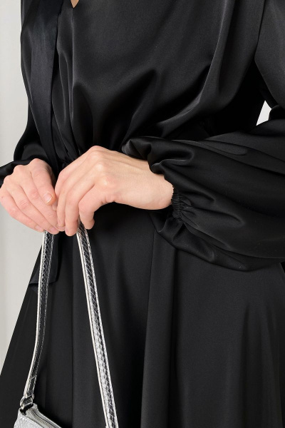 Макси платье с глубоким V-вырезом из атласа и сборками HELEN BIRCH Pl003a - фото 8