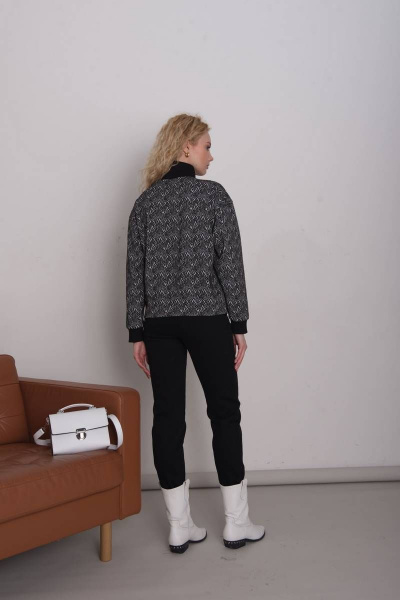 Мультиколор джемпер прямого силуэта с воротником-стойкой Femme & Devur 30677 1.32F(170) - фото 3