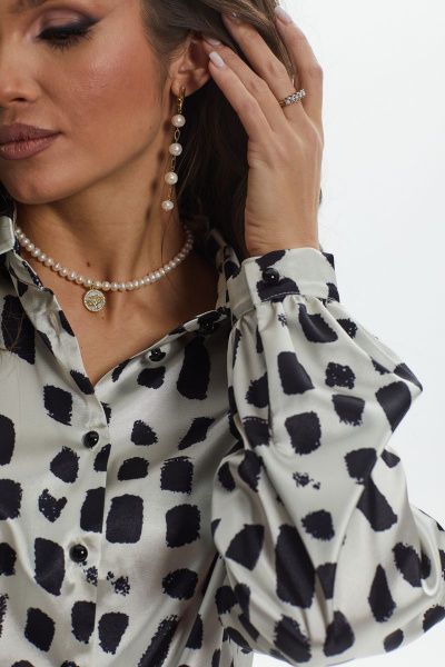 Блуза из текстиля с застежкой на стойке и длинным рукавом MALI 622-074 страчателла - фото 11