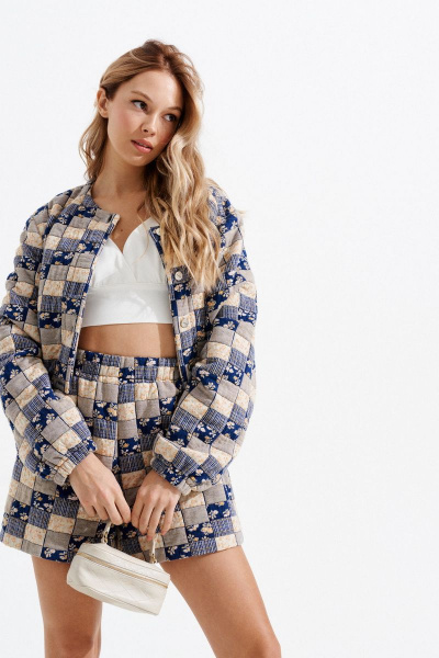 Демисезонные трикотажные шорты с резинкой и карманами ANNETE A308 - фото 3