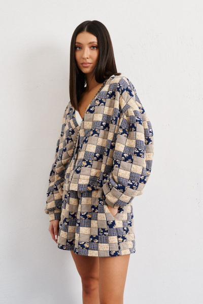 Демисезонные трикотажные шорты с резинкой и карманами ANNETE A308 - фото 2