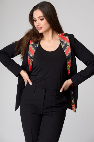 Деловой комплект из жакета и брюк с рельефами БелЭльСтиль 205-2 55 22+596-1 06 22 черный однотон - фото 7