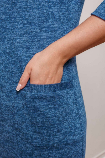 Платье из трикотажа в синих тонах на каждый день OLANTIZ 22С071 - фото 4
