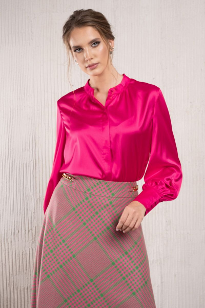 Блуза атласная свободного кроя с пуговицами спереди Avanti С-104-1 - фото 1