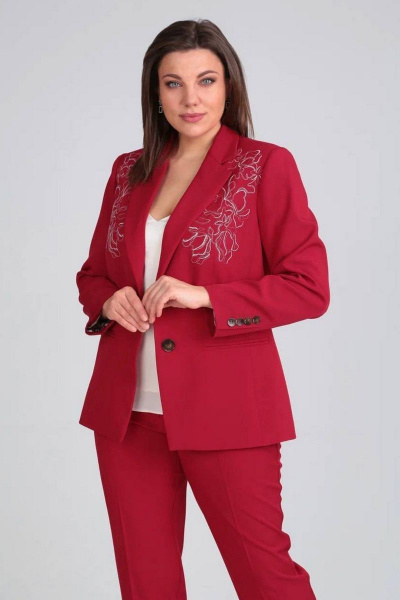 Костюм из красного текстиля: жакет и брюки с вышивкой Takka Plus 23-165 - фото 3