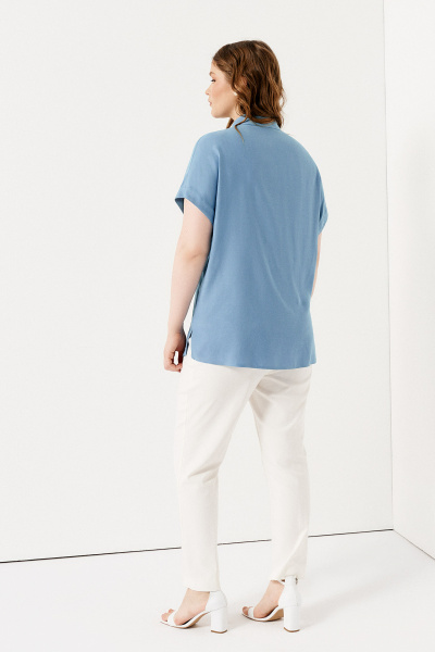 Голубая вискозная блузка с карманом и отложным воротником Панда 136347w голубой - фото 4