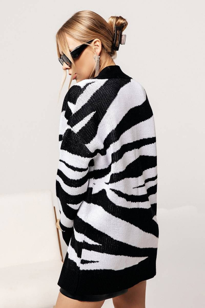 Демисезонный трикотажный кардиган с оригинальным принтом Romgil 813ПТЗ черный,белый - фото 2