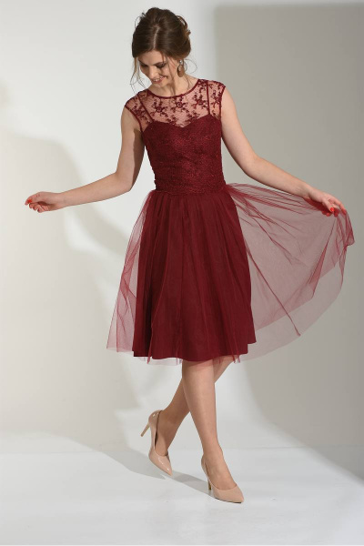 Платье для торжественных случаев с вышивкой и шнуровкой Sharm-Art 1030 /1 бордовый - фото 2