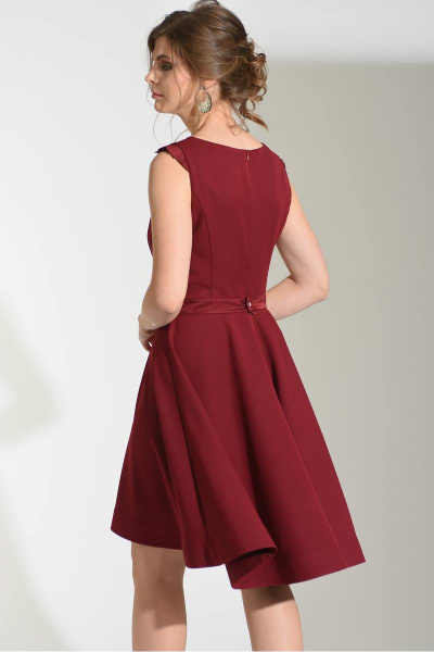 Платье для торжеств с перьями и полусолнцевой юбкой Sharm-Art 614 /3 бордовый - фото 3