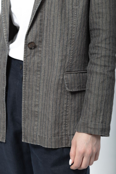 Демисезонный жакет из льна с прорезными карманами Individual design 19204 серый/синяя_полоска - фото 9