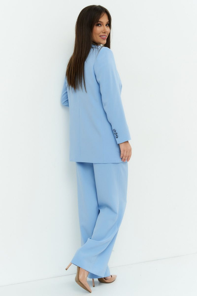 Деловой комплект жакет, блуза и брюки из костюмной ткани Магия моды 2209 голубой - фото 2