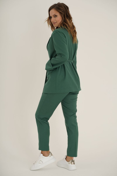 Классический костюм из текстиля с жилетом и брюками Fantazia Mod 4436 - фото 3