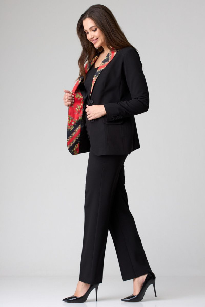 Удлиненный жакет из текстиля с рельефами и костюмными деталями БелЭльСтиль 205-2 55 22 черный однотон - фото 4
