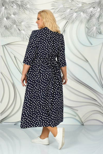 Демисезонное платье с складками и сложной отделкой Ninele 7397 синий - фото 2