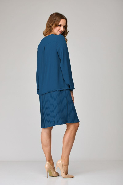 Платье свободного силуэта из модной ткани с защипами SandyNa 130109 морская волна - фото 5
