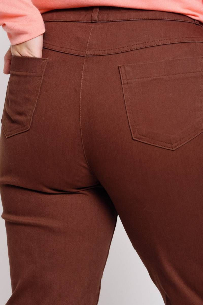 Зауженные хлопковые брюки с кокеткой и карманами Femme & Devur 9847 2.27F(170) - фото 5