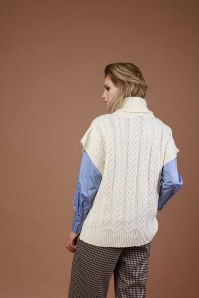 Белый жилет из шерсти с высоким воротом и фактурным переплетением Femme & Devur 30451 1.2D(170) - фото 3