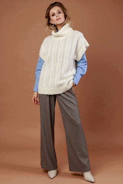 Белый жилет из шерсти с высоким воротом и фактурным переплетением Femme & Devur 30451 1.2D(170) - фото 2