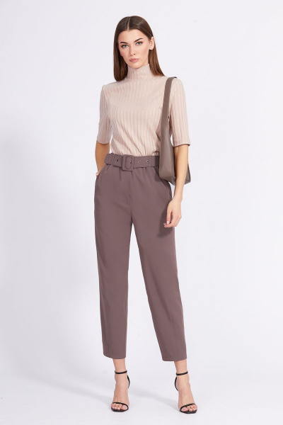 Брюки о-образного силуэта, зауженные к низу из костюмной ткани EOLA 2369 темный_песок - фото 7