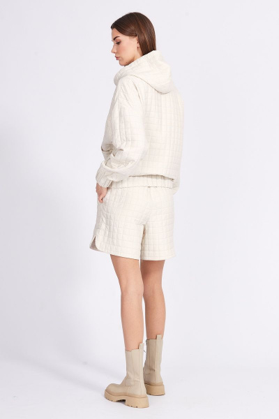 Демисезонные белые шорты на эластичном поясе с разрезами EOLA 2373 молочный - фото 3