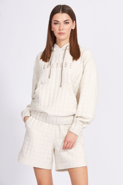 Демисезонные белые шорты на эластичном поясе с разрезами EOLA 2373 молочный - фото 1