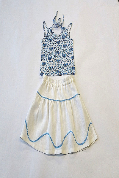 Комплект для девочки с юбкой из льна и трикотажным топом Юнона М6234 голубой+белый - фото 2