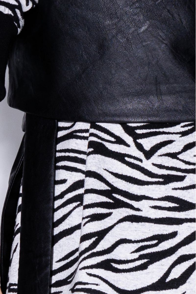 Демисезонный костюм из трикотажа с жилетом из экокожи PiRS 4470 черный+черно-белый - фото 3