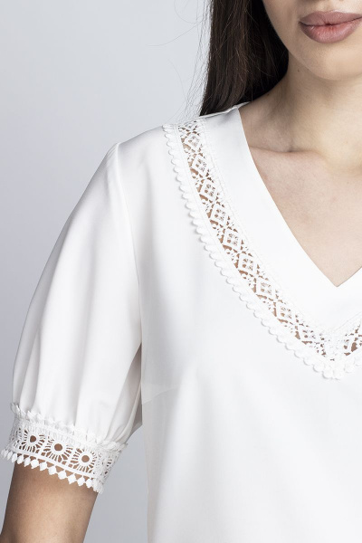 Блуза женская полуприлегающего силуэта. VIZAVI 686 молочный - фото 3