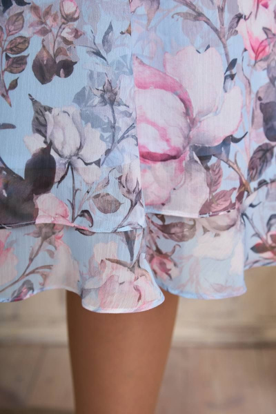 Платье А силуэта с воланом и коротким рукавом Moda Versal П2383 голубой - фото 4