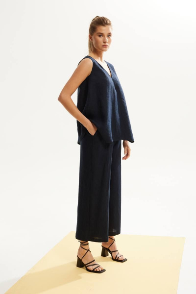 Леняной костюм с блузой и брюками на лето, свободный силуэт DAVA 142 синий - фото 1