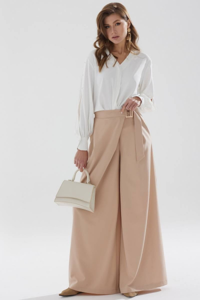 Брюки расклешенные на запах из костюмной ткани Lyushe 3388 - фото 2